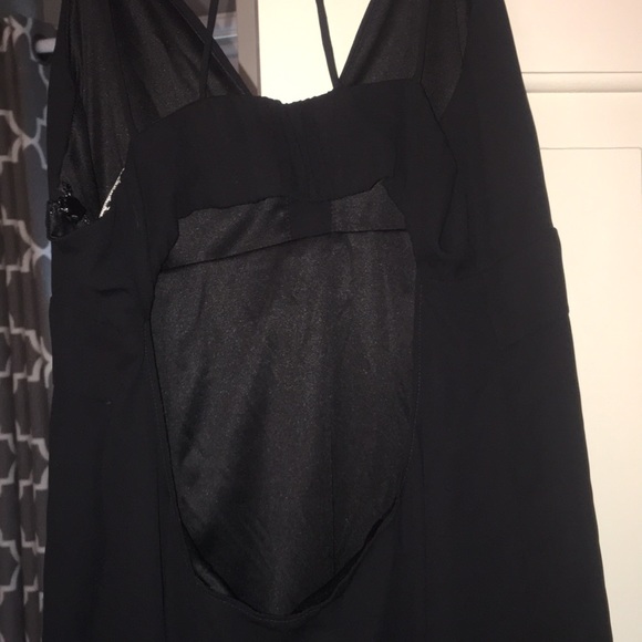 Black open back express dress - Picture 4 of 5